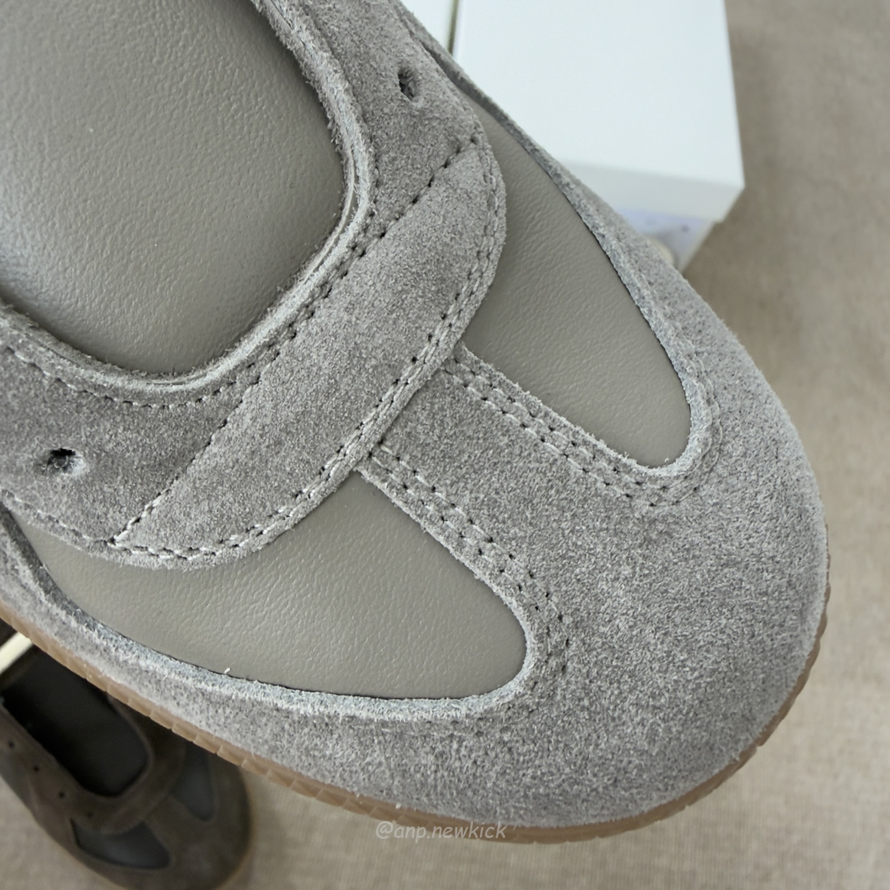 Maison Margiela Replica Ghost Grey Dark Brown S57ws0236 P1895 T8147 (3) - www.newkick.org
